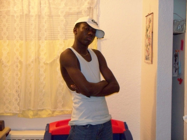  - click for next photo